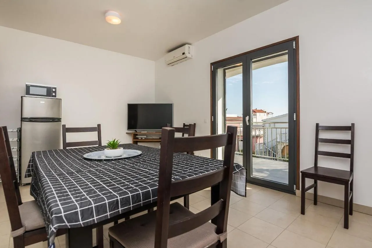 Apartment Silverstar Vir Kroatien