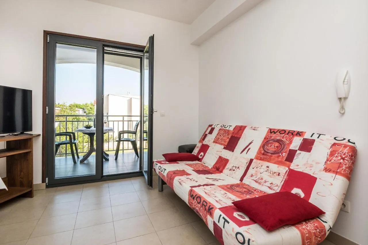 Apartment Silverstar Vir 0*,