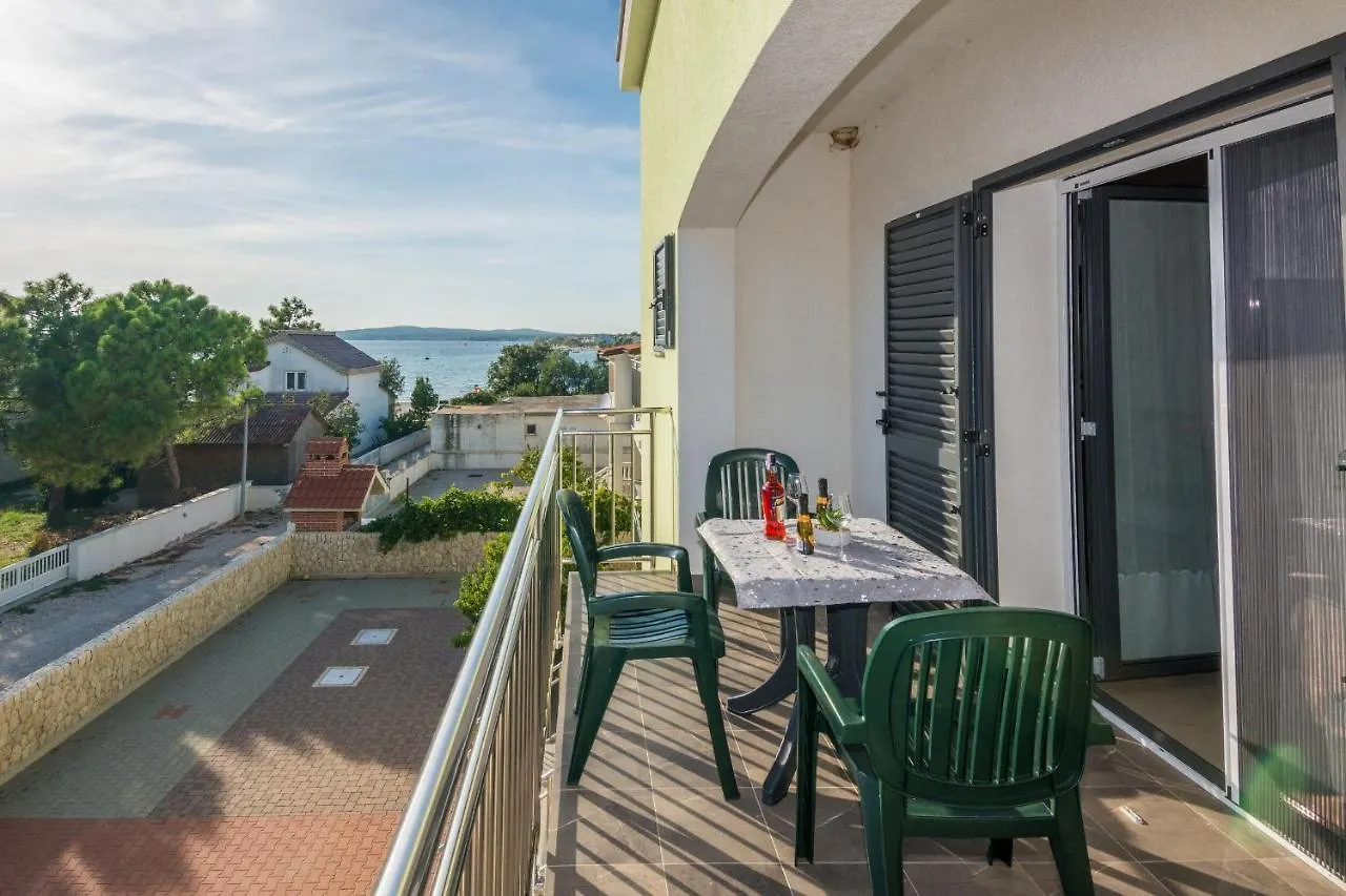 Apartment Silverstar Vir