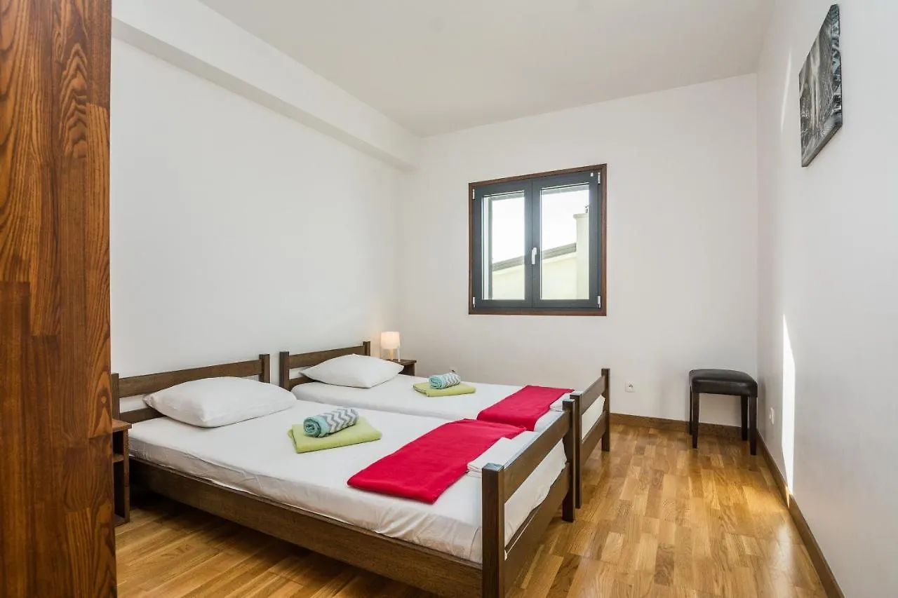 Apartment Silverstar Vir