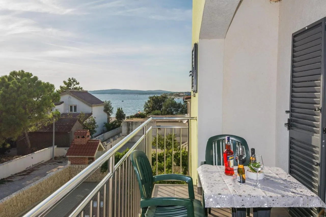Apartment Silverstar Vir